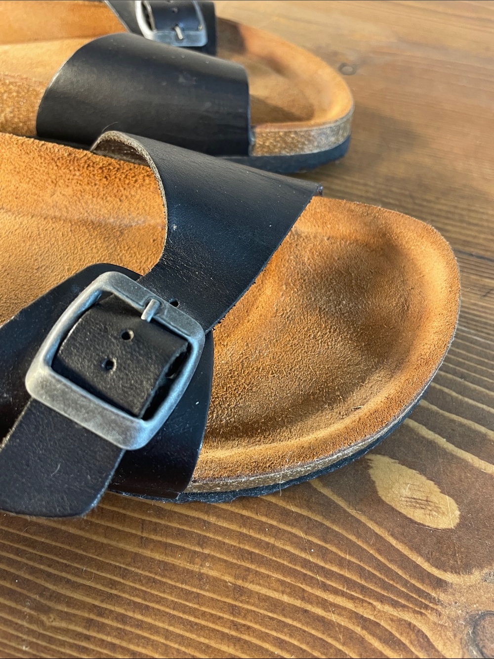 Black Single Strap Minimalist Slide Sandals with Buckle in leather W41 - Picture 4 of 16